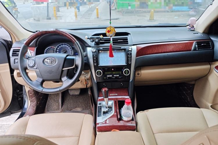 Used Toyota Camry 2013 2.0G Comfort Edition Center Console