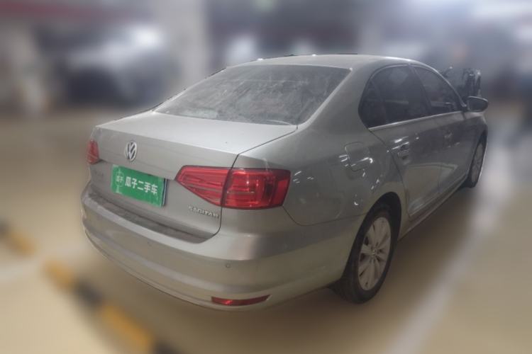 Used Volkswagen Sagitar 2015 1.6L Manual Comfort Model
