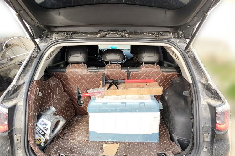 Used Jeep Compass 2017 200T Automatic Family Edition Trunk