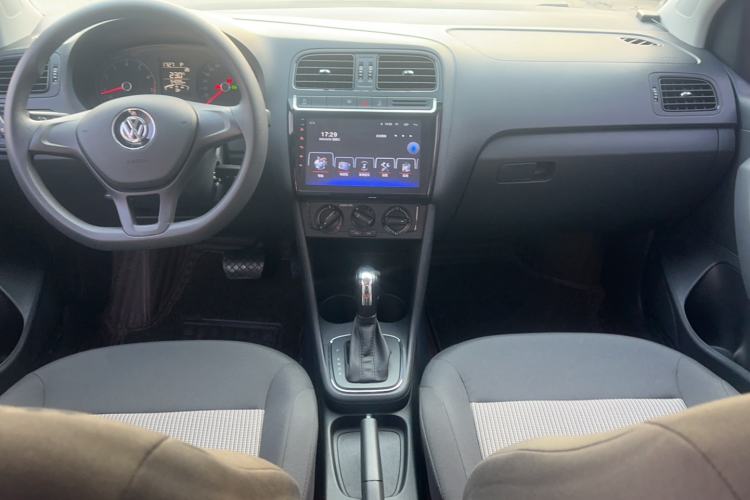 Used Volkswagen Polo 2018 1.5L Automatic Advanced Driving Model Interior 3