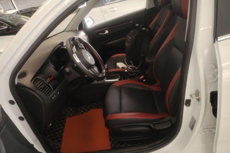 Used Kia KX Cross 2018 1.6L Automatic Dynamic Sunroof Version
