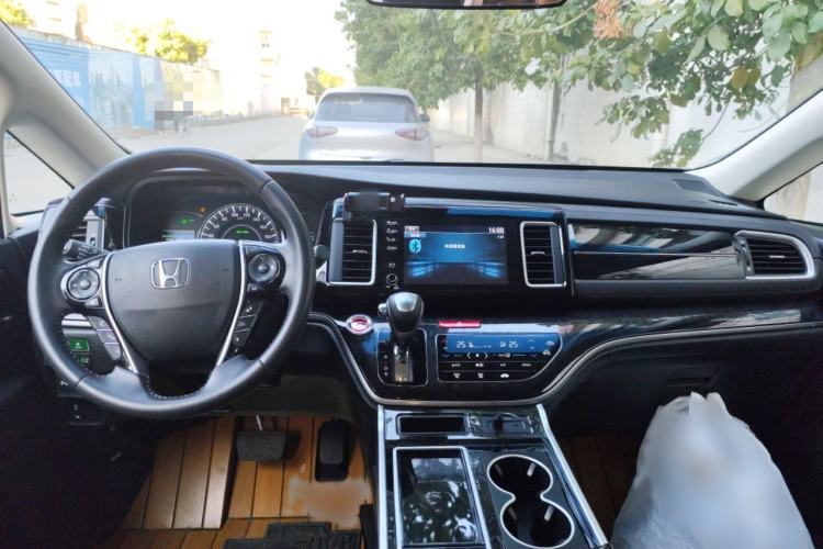 Used Honda Elysion 2019 2.0L Hybrid Luxury Edition