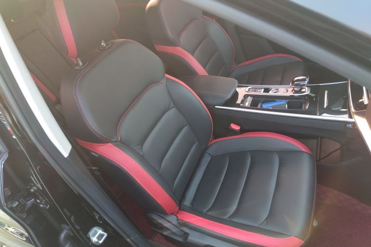 Used SOL X8 2021 300T DCT Prestige Smart Connectivity Edition 5-seater
