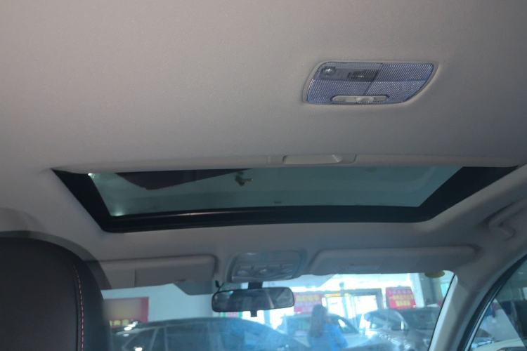 Used Haval M6 2019 1.5T DCT Two-Wheel Drive Elite Version China VI Standard Headliner