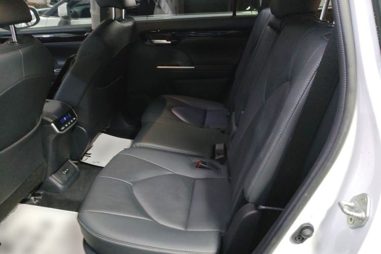 Used Toyota Highlander 2023 2.5L Smart Electric Hybrid Dual-Engine Four-Wheel Drive Prestige Version – 7 Seats
