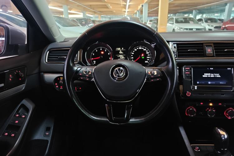 Used Volkswagen Sagitar 2018 1.6L Automatic Comfort Model Steering Wheel