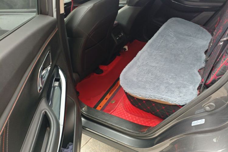 Used CHANGAN OSHAN X7 PLUS 2022 1.5T Blue Whale Edition Automatic Prestige Version Left Rear Seat