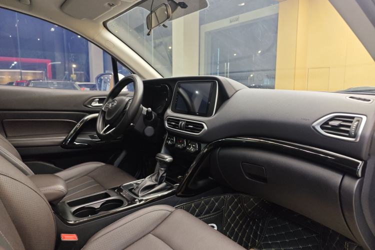 Used GAC Trumpchi GS4 2019 270T Automatic Two-Wheel Drive Elite Edition Interior 12