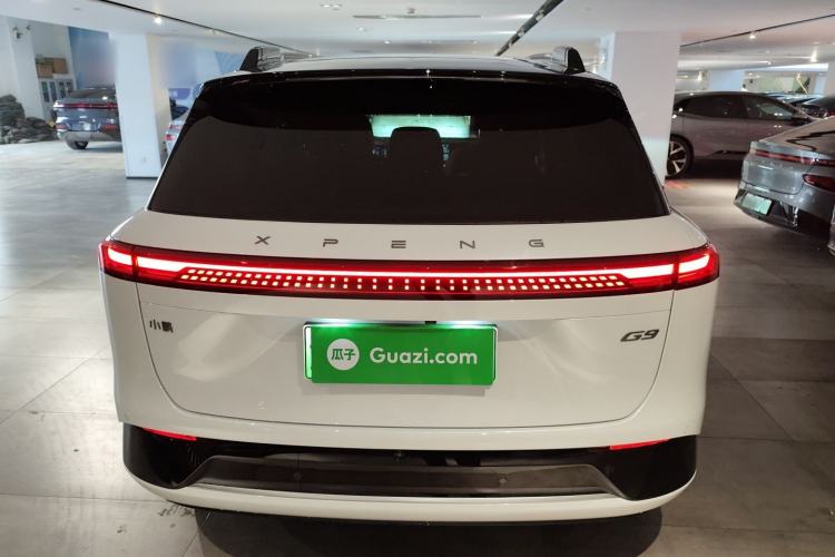 Used XPeng G9 2025 725 with Ultra-Long Range Max Rear