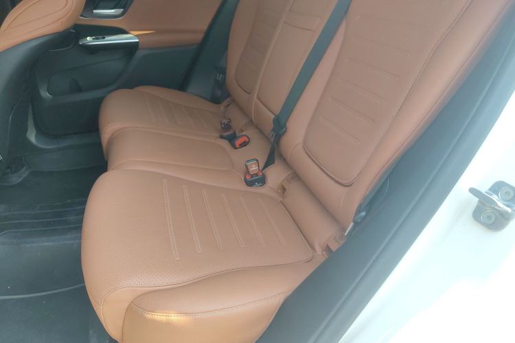 Used Mercedes-Benz GLC 2025 Refreshed GLC 300 L 4MATIC Dynamic Version 5 Seats
