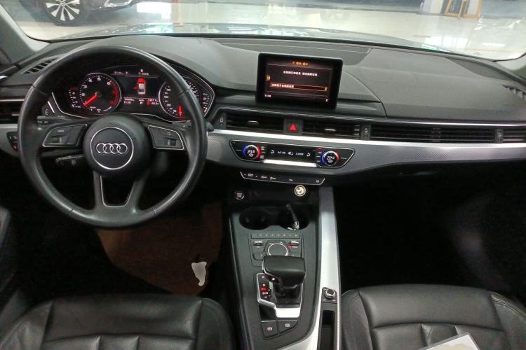 Used Audi A4L 2018 30th Anniversary Edition 40 TFSI Fashion Model Center Console