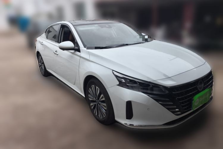 Used Nissan Teana 2025 Model 2.0L XL-TLS Enjoyment Edition Front Right 45 Deg