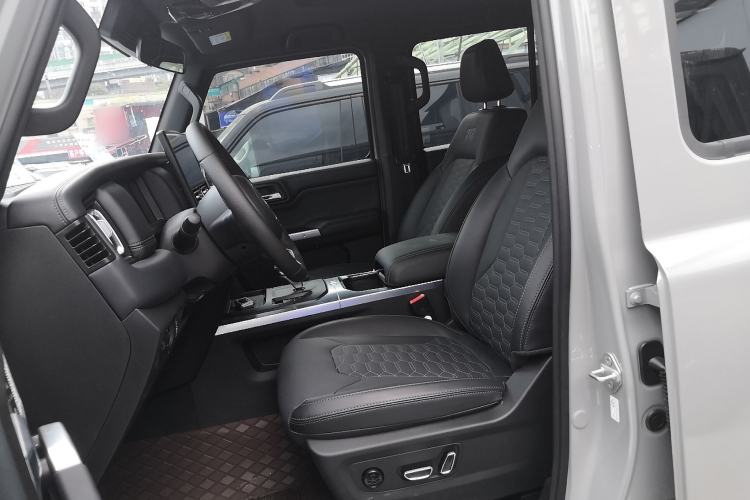 Used 212 T01 2025 Model 2.0T Diesel
