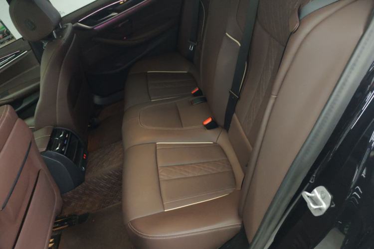 Used BMW 5 Series 2022 Second Facelift 525Li M Sport Package
