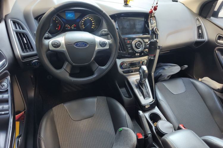 Used Ford Focus 2012 Hatchback 1.6L Automatic Fashion Edition