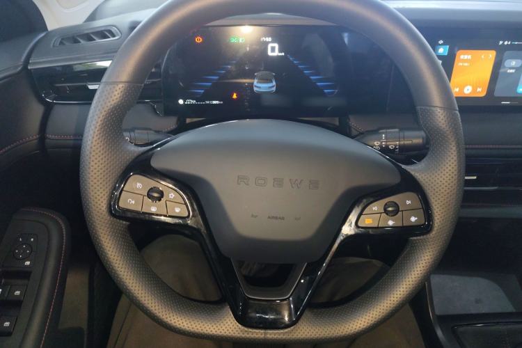 Used Roewe i5 2026 Model 1.5L Manual Comfort Version
