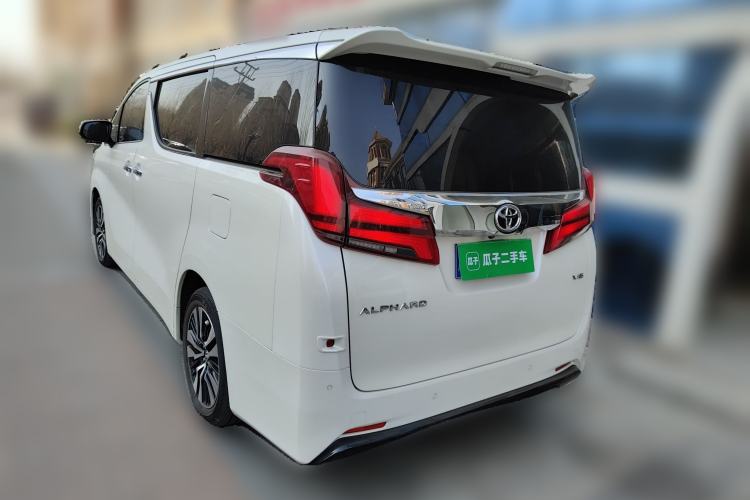 Used Toyota Alphard 2018 Revised Version 3.5L Premium Edition
