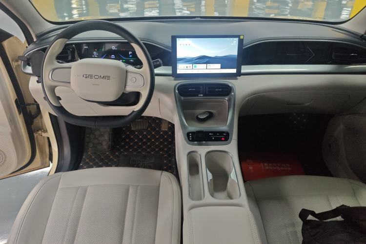 Used Geely Galaxy Geome 2025 310km Youth Edition Center Console