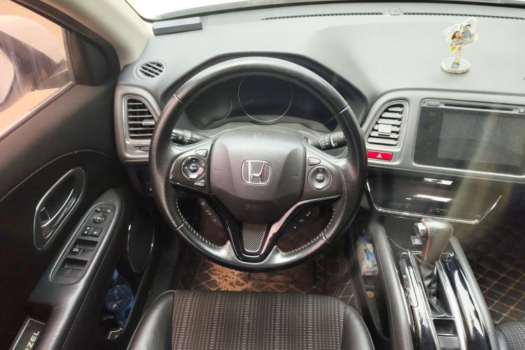 Used Honda Vezel 2015 1.8L CVT 2WD Luxury Model
