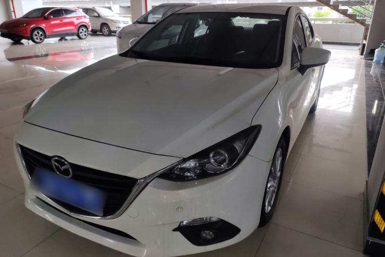 Used Mazda 3 Axela 2016 Sedan 1.5L Automatic Comfort Model