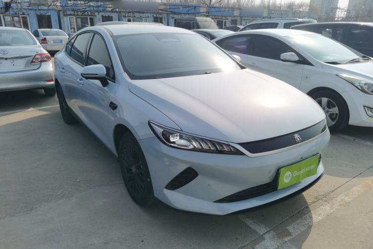 Used BYD Qin PLUS 2025 EV Smart Drive Edition 420KM Leading Model Front Right 45 Deg