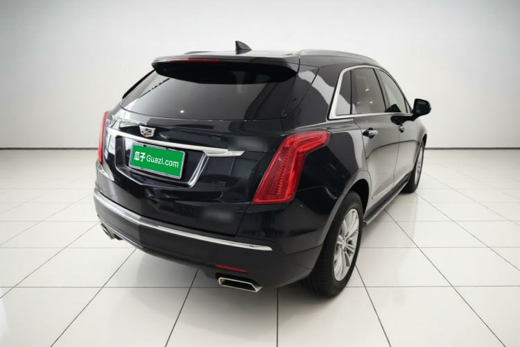 Used Cadillac XT5 2018 25T Luxury Model Rear Right 45 Deg