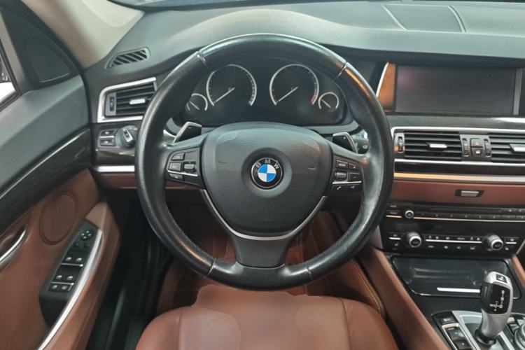 Used BMW 5 Series GT 2014 535i Leading Model