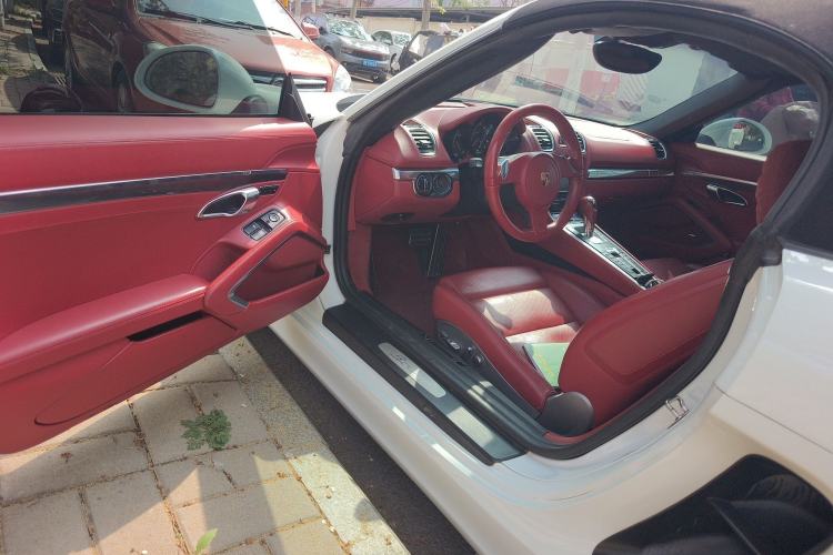 Used Porsche Boxster 2013 Boxster 2.7L
