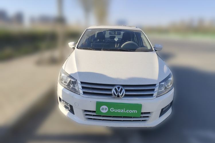 Used Volkswagen Santana 2013 1.6L Manual Comfort Edition Front
