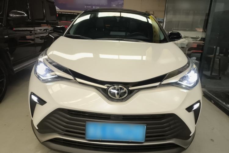 Used Toyota IZOA 2021 2.0L Yichi Version

