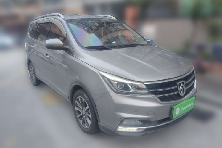 Used Baojun 730 2017 1.5T DCT Flagship Model 7 Seats China V Emission Standard Front Right 45 Deg
