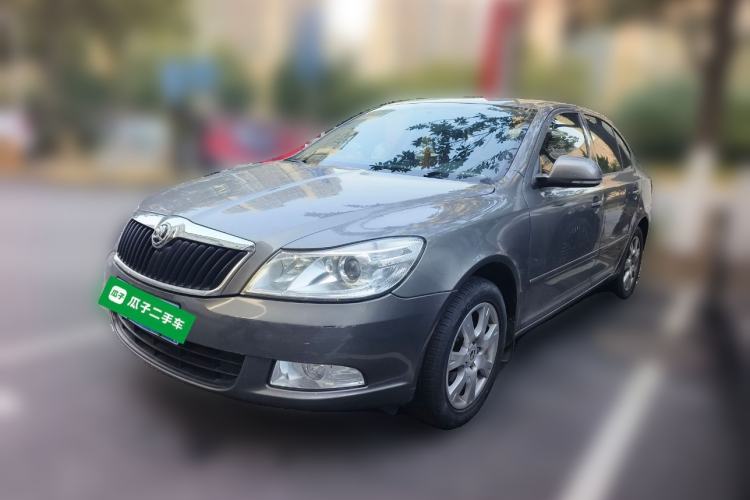 Used Skoda Octavia 2015 Classic Model 1.6L Automatic Elegance Edition