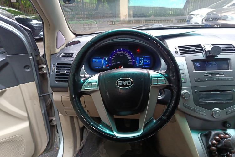 Used BYD S6 2012 2.0L Manual Luxury Version Steering Wheel