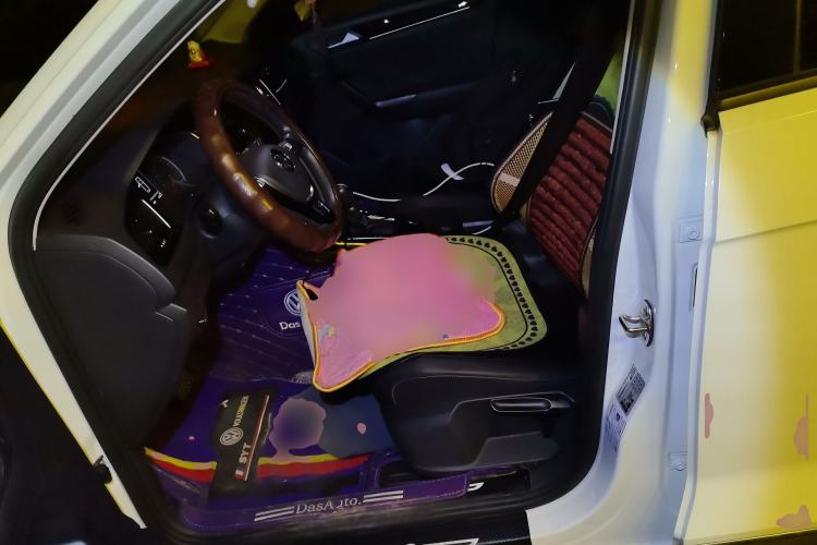 Used Volkswagen T-ROC 2018 280TSI DSG Two-Wheel-Drive Comfort Version China V Standard Left Front Seat