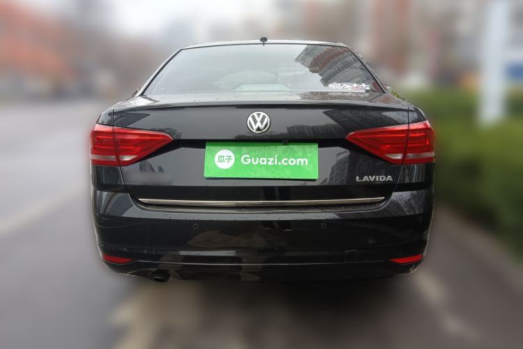 Used Volkswagen Lavida 2017 1.6L Automatic Fashion Edition
