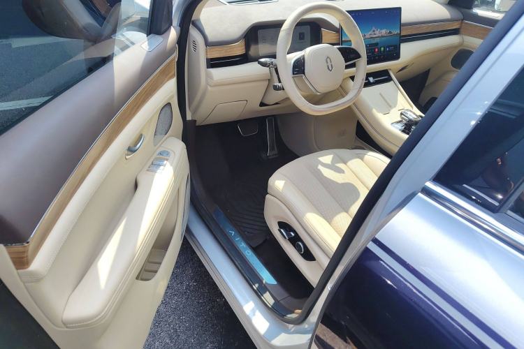 Used Hima AITO M7 2024 1.5T Intelligent Driving 4WD Max Edition 5 Seats Interior 3