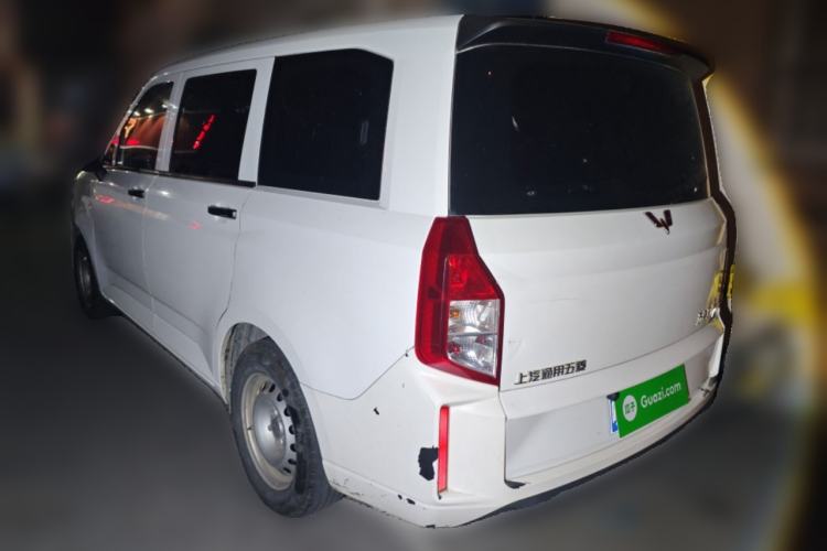 Used Wuling Hongguang PLUS 2020 1.5L Manual Standard Edition 5 Seats