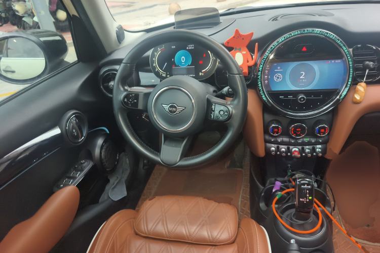 Used MINI 2022 1.5T COOPER Artist Five-Door Edition
