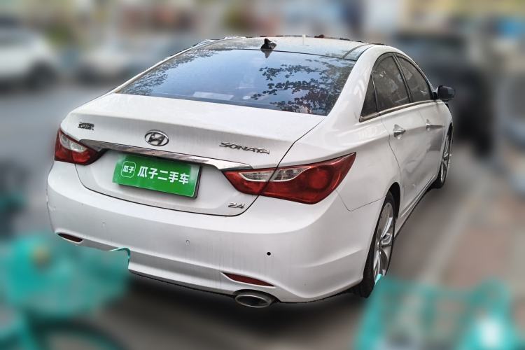 Used Hyundai Sonata 2011 2.4L Automatic Top-Tier Version Rear Right 45 Deg