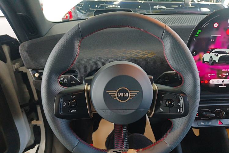 Used MINI Electric MINI COOPER 2024 452km COOPER SE Racing Driver