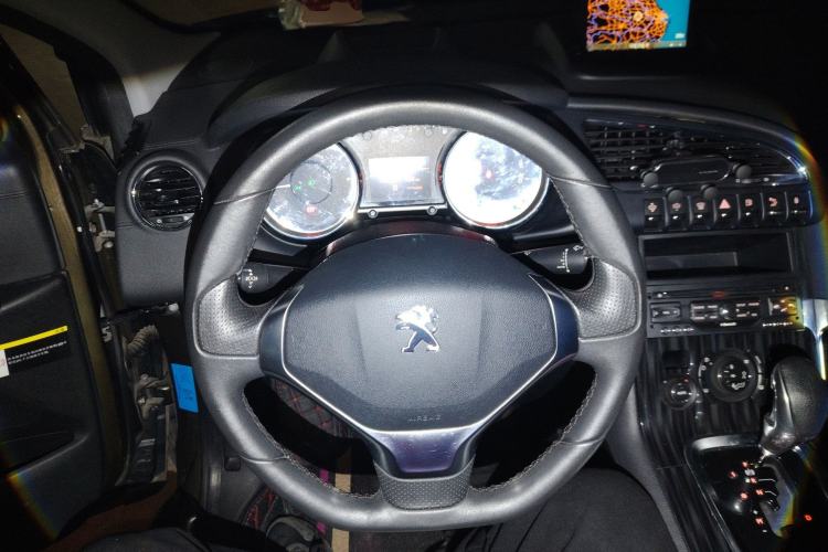 Used Peugeot 3008 2013 1.6THP Automatic Prestige Edition Steering Wheel