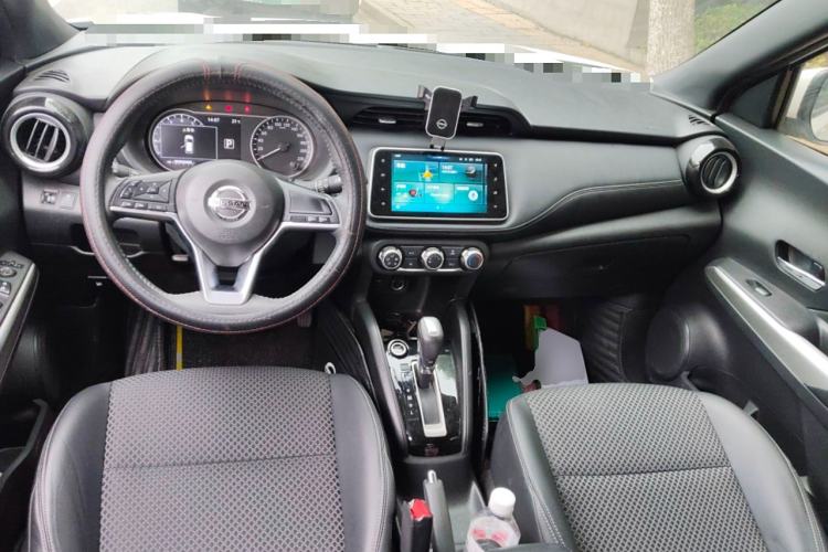 Used Nissan Kicks 2018 1.5L CVT Smart Connect Luxury Edition
