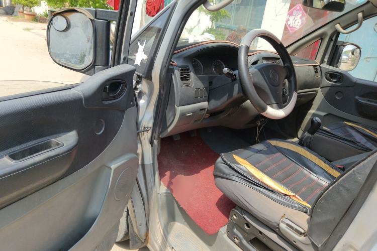 Used FORTHING Lingzhi 2013 V3 1.5L 7-Seater Standard Model II
