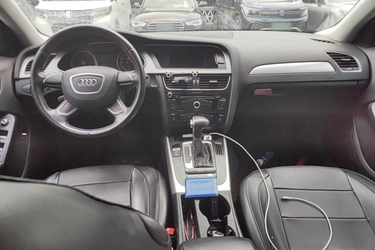 Used Audi A4L 2016 30 TFSI Collector's Edition Automatic Comfort Model Center Console