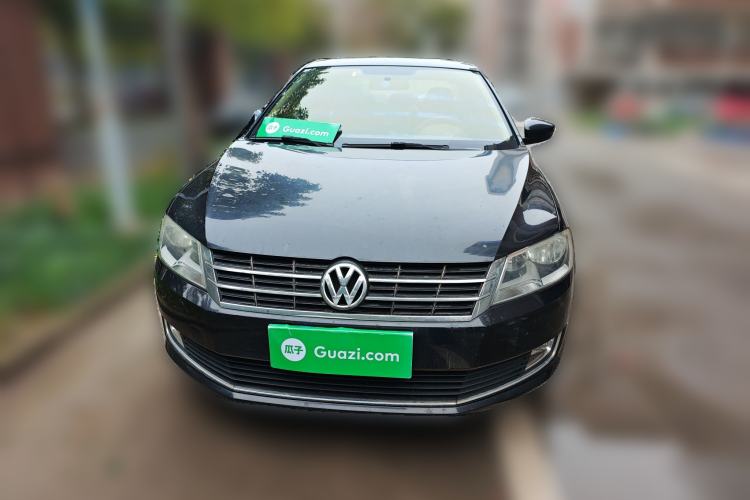 Used Volkswagen Lavida 2013 Restyled Classic 1.6L Manual Comfort Edition Front