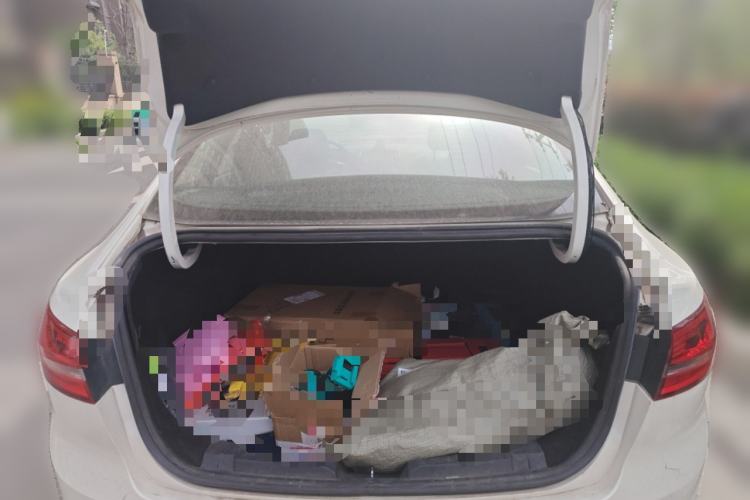 Used Ford Escort 2015 1.5L Automatic Fashion Model Trunk