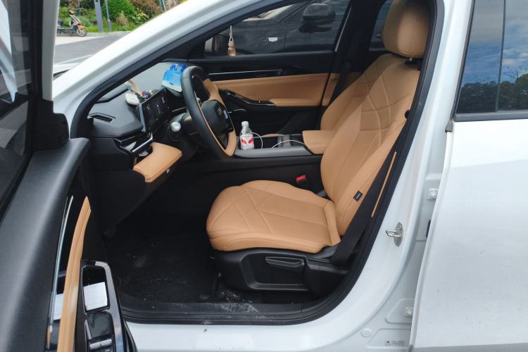 Used Geely Galaxy L6 2023 60km PLUS