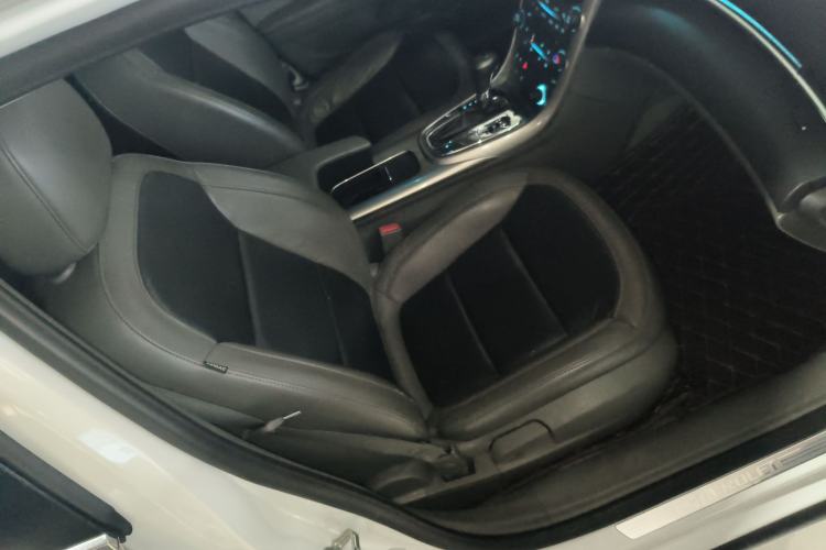 Used Chevrolet Malibu 2014 2.0L Automatic Luxury Edition Right Front Seat