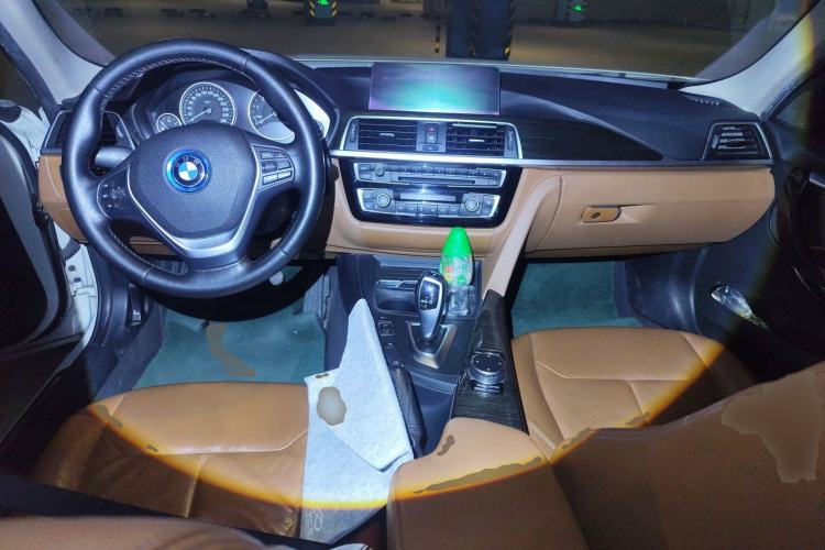 Used BMW 3 Series 2016 320Li Luxury Design Package
