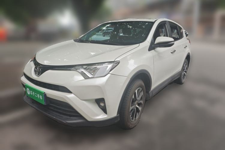 Used Toyota RAV4 2016 2.0L CVT Two-Wheel Drive Fashion Edition China V Standard
